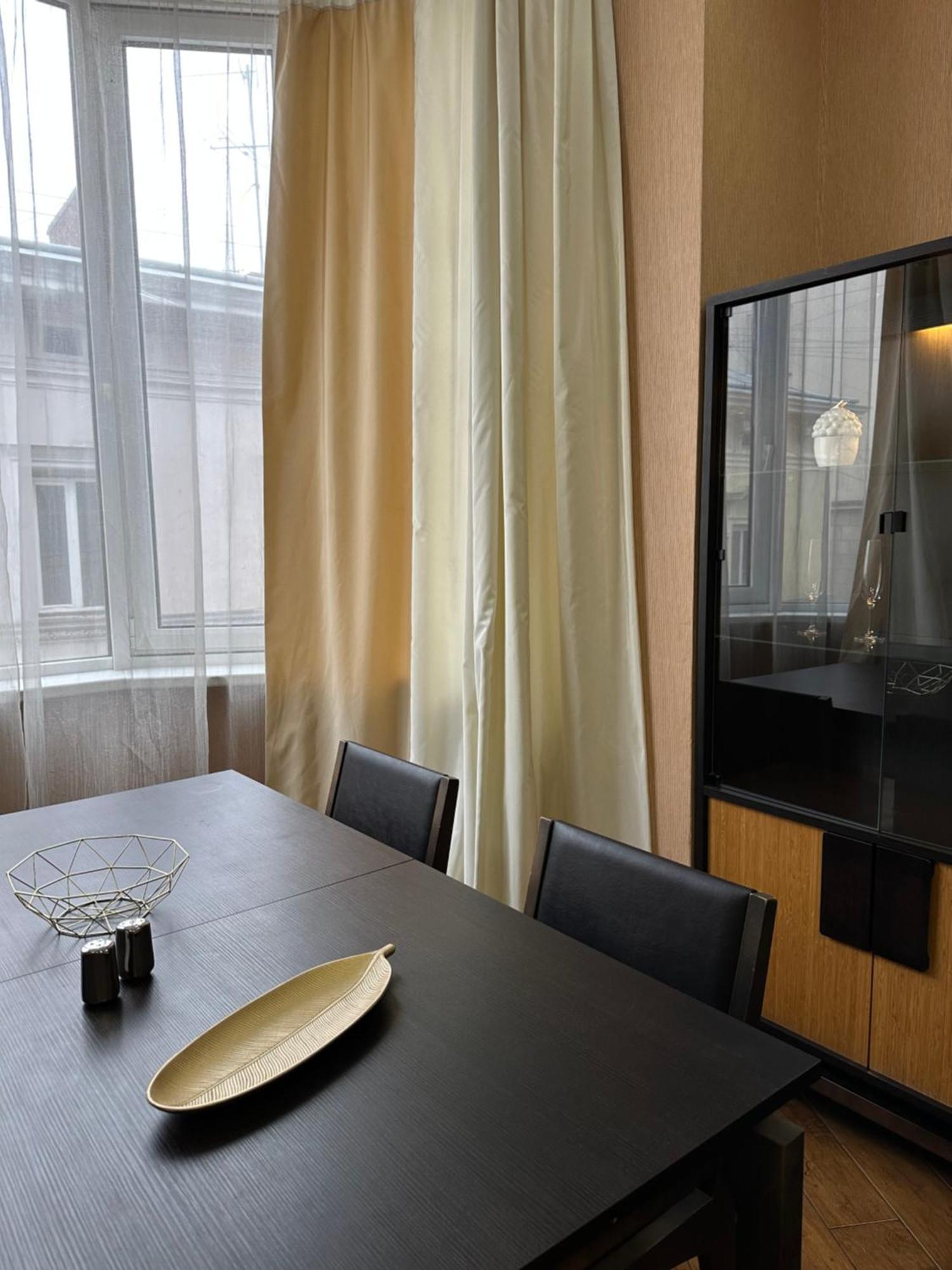 Vip Apartments ! Leopoli Esterno foto