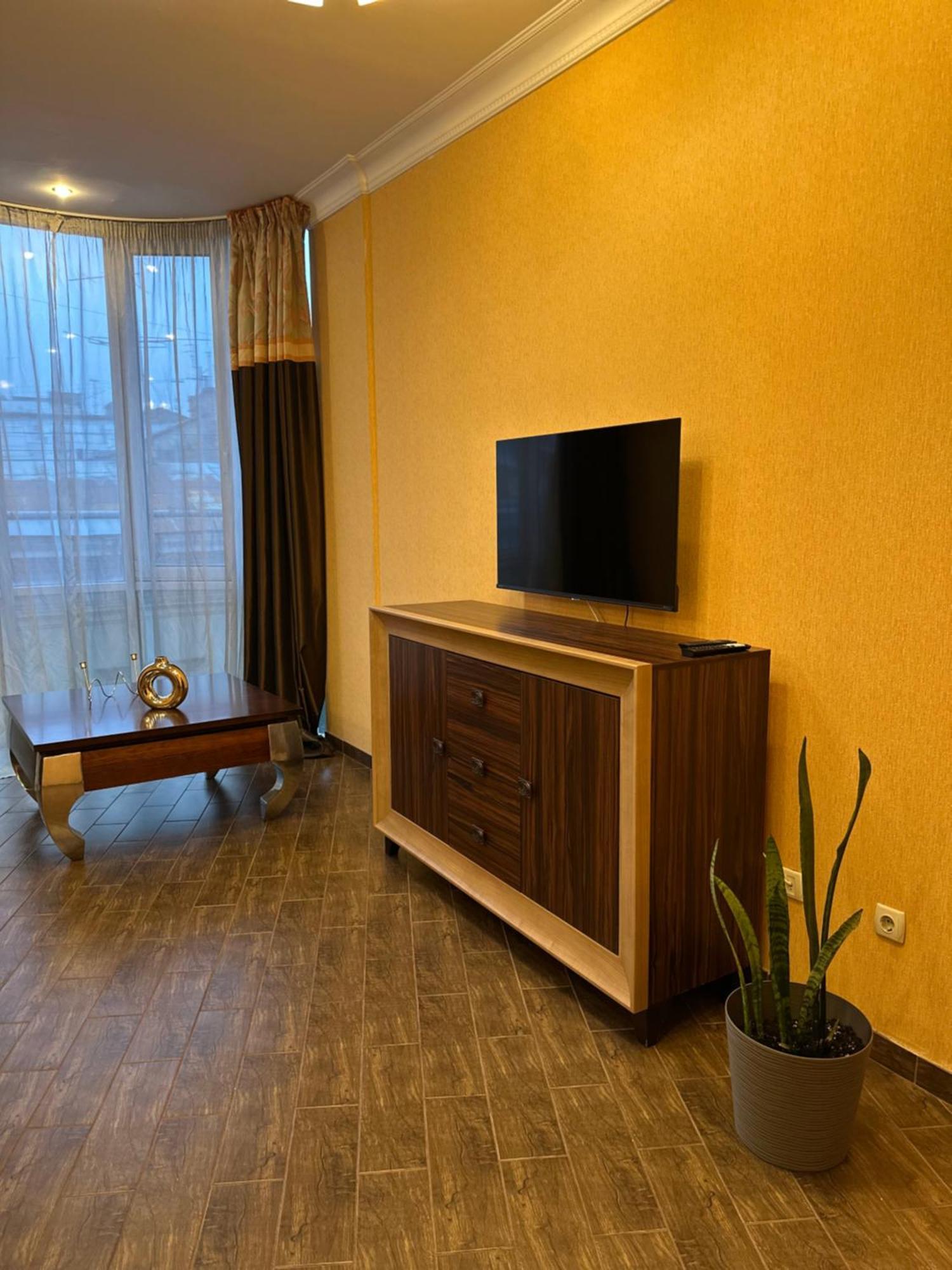 Vip Apartments ! Leopoli Esterno foto